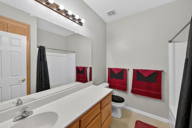 10402 Big Oak Cir, Stockton, CA 95209