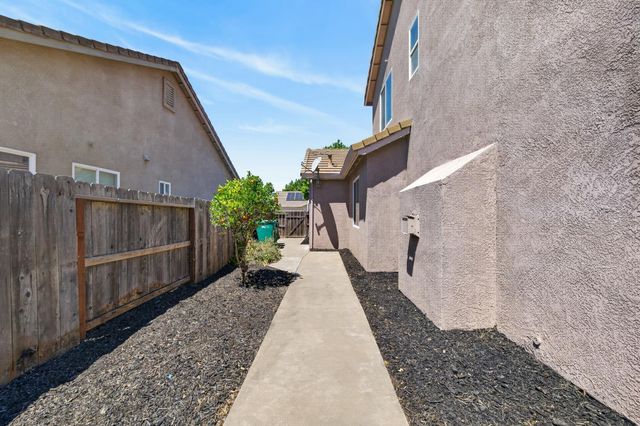 10402 Big Oak Cir, Stockton, CA 95209