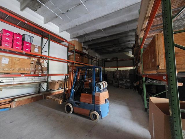 10420 NW 37th Terrace, Doral, FL 33178
