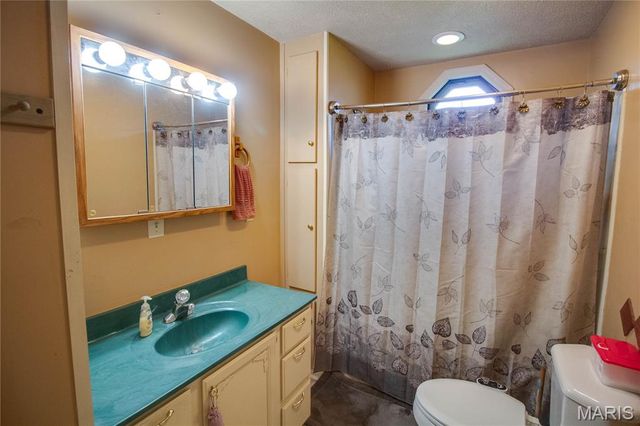 525 Denby Street, Carlinville, IL 62626