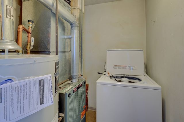 56 Burnside Dr, Swansea, MA 02777