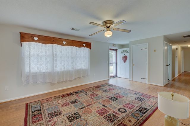 56 Burnside Dr, Swansea, MA 02777