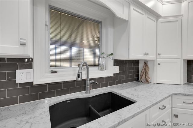 6559 Quail Chase, Charlestown, IN 47111