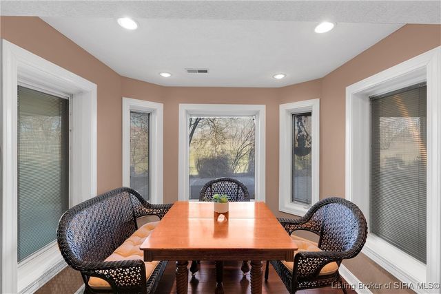 6559 Quail Chase, Charlestown, IN 47111