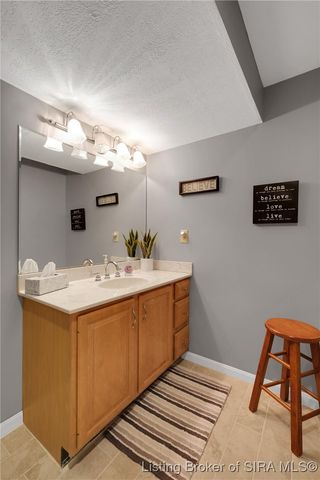 6559 Quail Chase, Charlestown, IN 47111