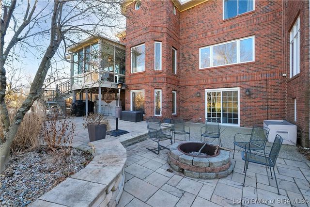 6559 Quail Chase, Charlestown, IN 47111