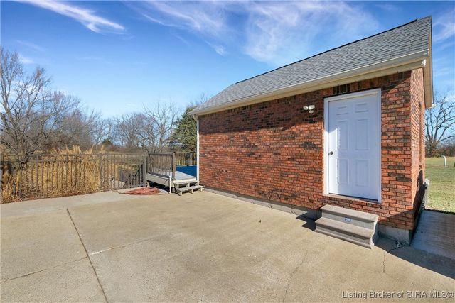 6559 Quail Chase, Charlestown, IN 47111