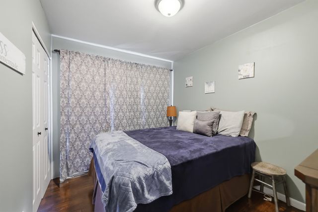 15253 Grovedale Street, Roseville, MI 48066