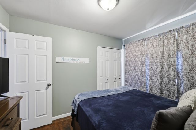 15253 Grovedale Street, Roseville, MI 48066