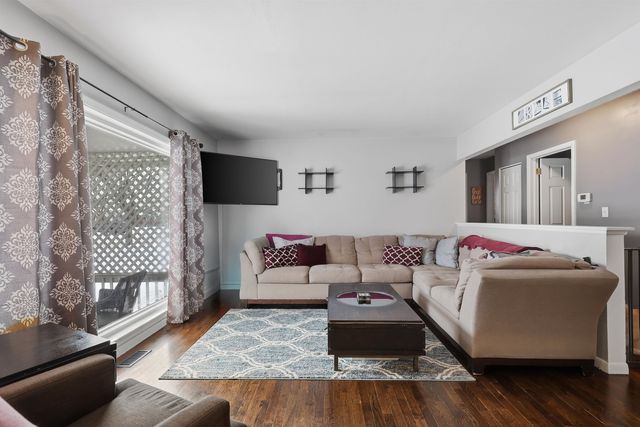 15253 Grovedale Street, Roseville, MI 48066