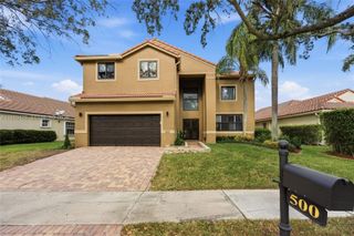 500 Cambridge Dr, Weston, FL 33326