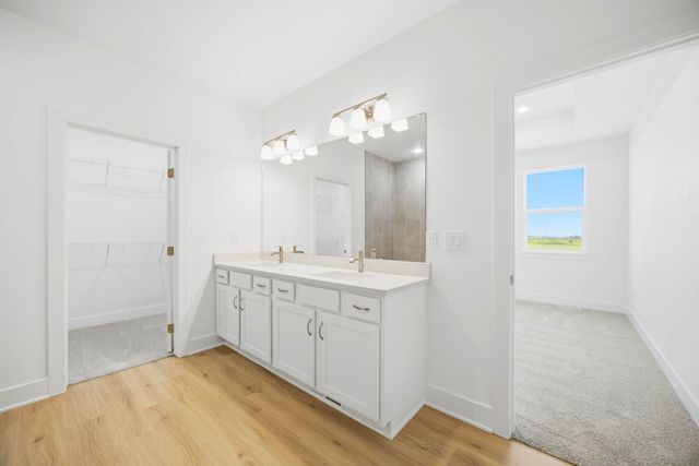 5235 172nd Street, Urbandale, IA 50323
