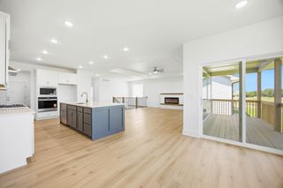 5235 172nd Street, Urbandale, IA 50323