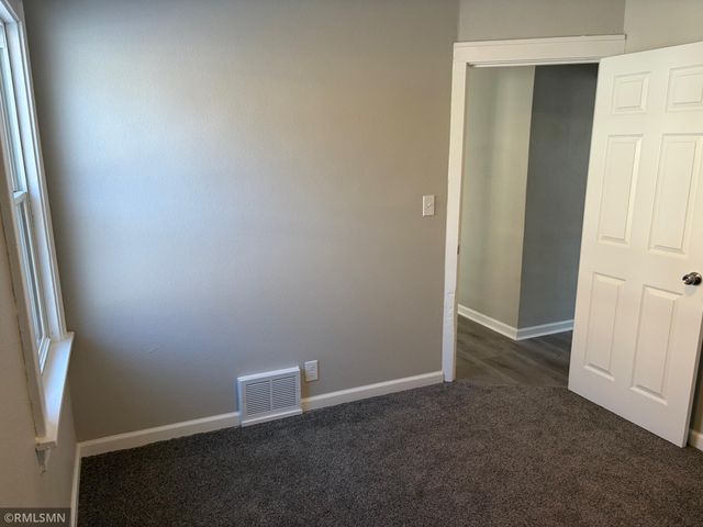 4331 James Avenue N, Minneapolis, MN 55412