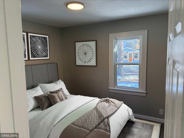 4331 James Avenue N, Minneapolis, MN 55412