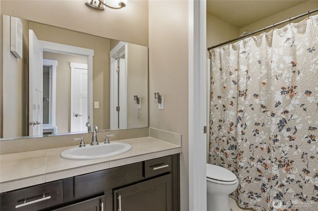 33852 56th Place S, Auburn, WA 98001