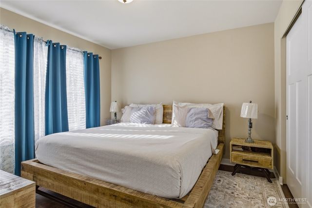 33852 56th Place S, Auburn, WA 98001