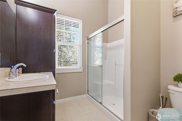 33852 56th Place S, Auburn, WA 98001