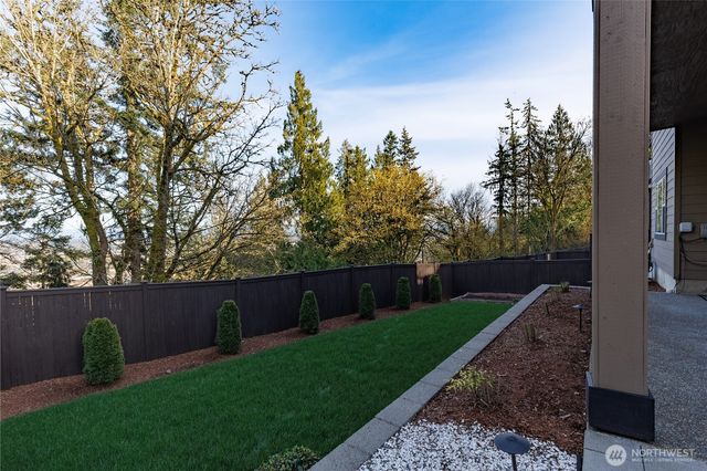 33852 56th Place S, Auburn, WA 98001
