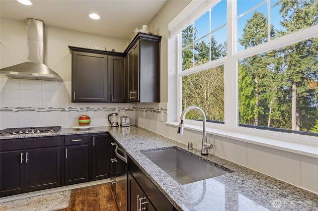 33852 56th Place S, Auburn, WA 98001