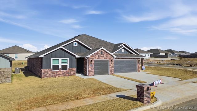 14635 E 39th Place S, Tulsa, OK 74134