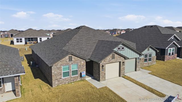 14635 E 39th Place S, Tulsa, OK 74134