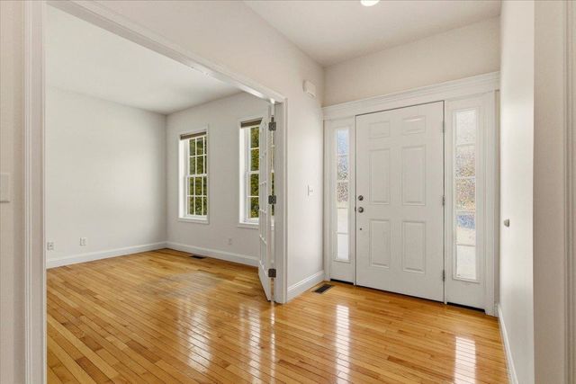 11 Gable Drive, Epping, NH 03042