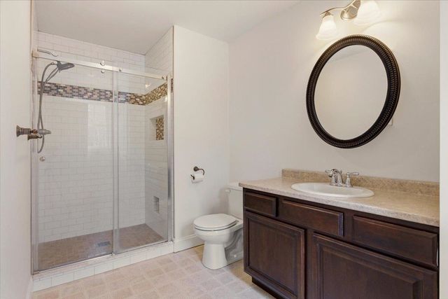 11 Gable Drive, Epping, NH 03042