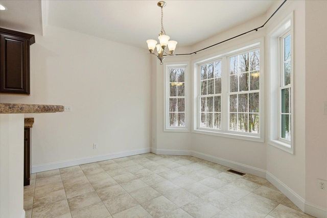 11 Gable Drive, Epping, NH 03042