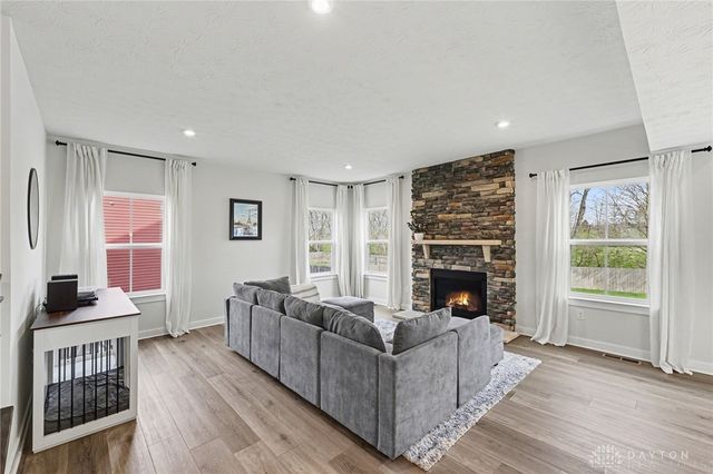 1745 Highlander Drive, Xenia, OH 45385