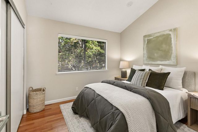 227 Ada Avenue M, Mountain View, CA 94043