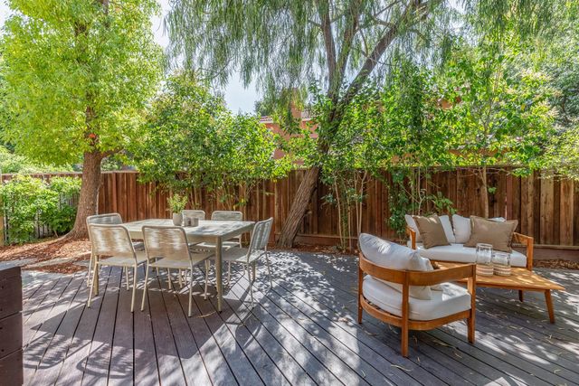 227 Ada Avenue M, Mountain View, CA 94043