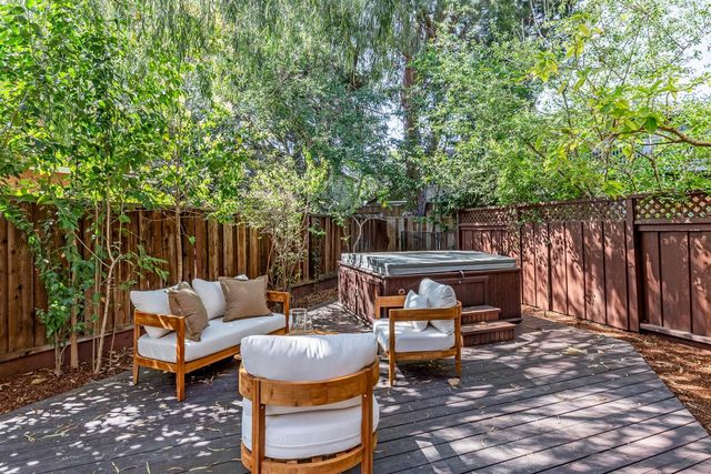227 Ada Avenue M, Mountain View, CA 94043