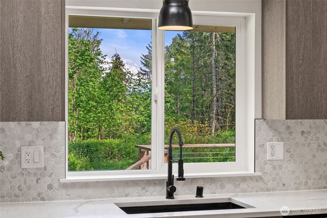 27716 114th Avenue E, Graham, WA 98338