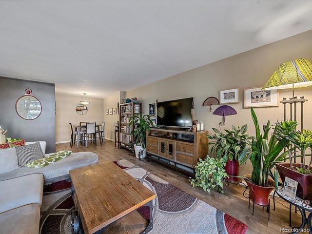 1111 N Ash Street 307, Denver, CO 80220