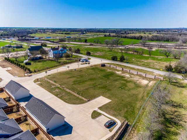 Pod 1 Shadowbrook Lane, Waxahachie, TX 75165