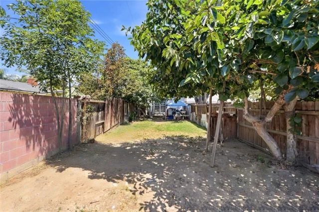 1514 E 4th, Santa Ana, CA 92701