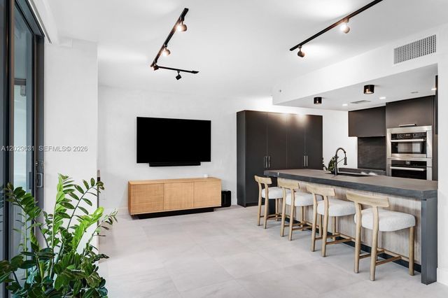 5875 Collins Ave 501, Miami Beach, FL 33140