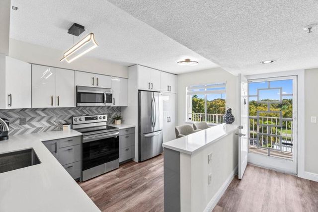 14095 Royal Vista Drive 409, Delray Beach, FL 33484