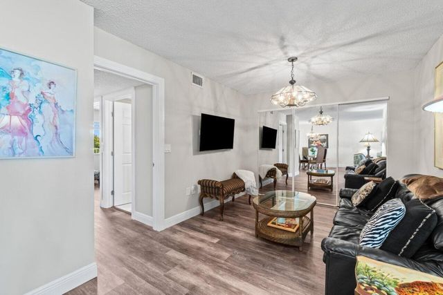 14095 Royal Vista Drive 409, Delray Beach, FL 33484