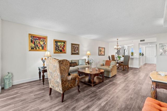 14095 Royal Vista Drive 409, Delray Beach, FL 33484