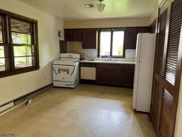 20 Pearl Pl, Butler Boro, NJ 07405