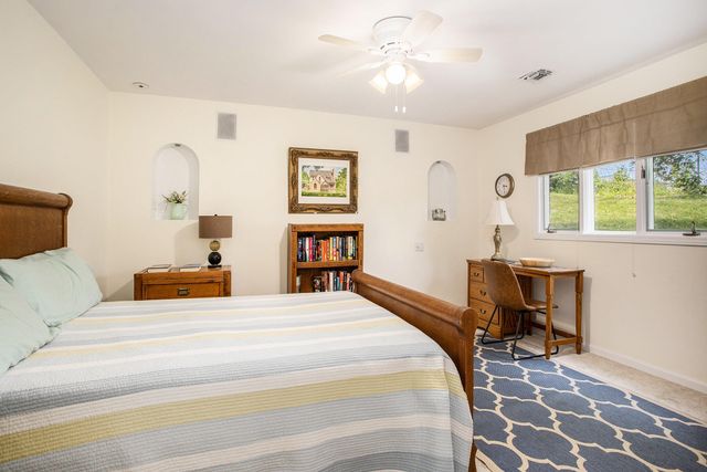 225 W Columbia Avenue 6, Battle Creek City, MI 49015