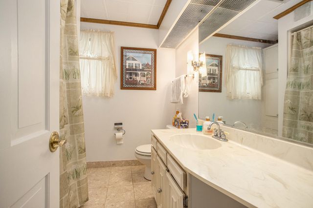 225 W Columbia Avenue 6, Battle Creek City, MI 49015