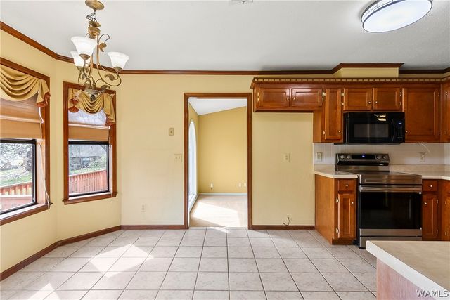 3725 64th NE, Tuscaloosa, AL 35406