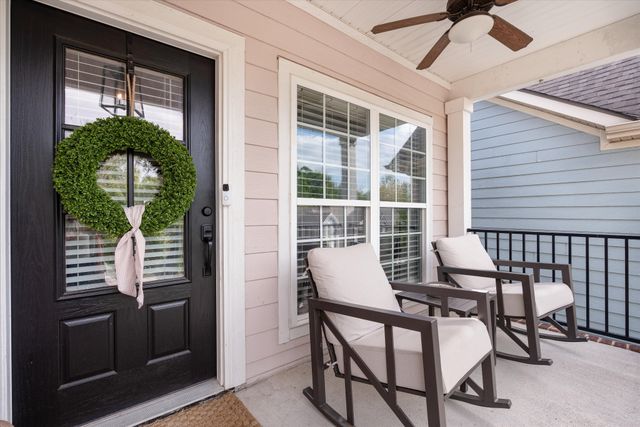 2425 Duxbury Dr, Columbia, TN 38401