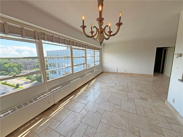 333 W Meyer Boulevard 1215, Kansas City, MO 64113