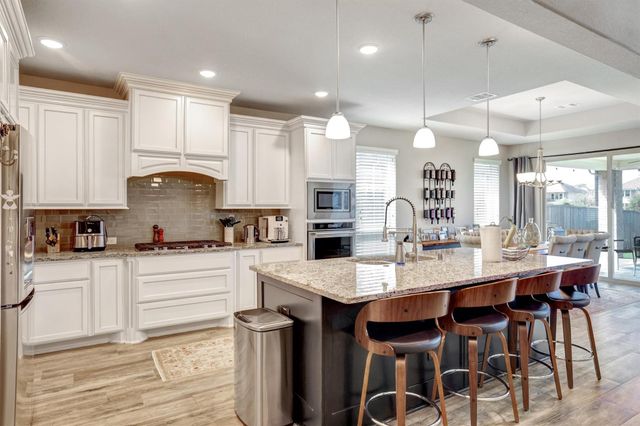 103 Birch Canoe Drive, Tomball, TX 77375