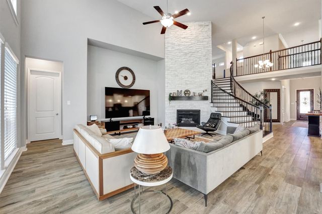 103 Birch Canoe Drive, Tomball, TX 77375