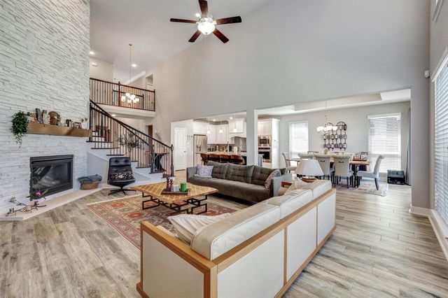 103 Birch Canoe Drive, Tomball, TX 77375